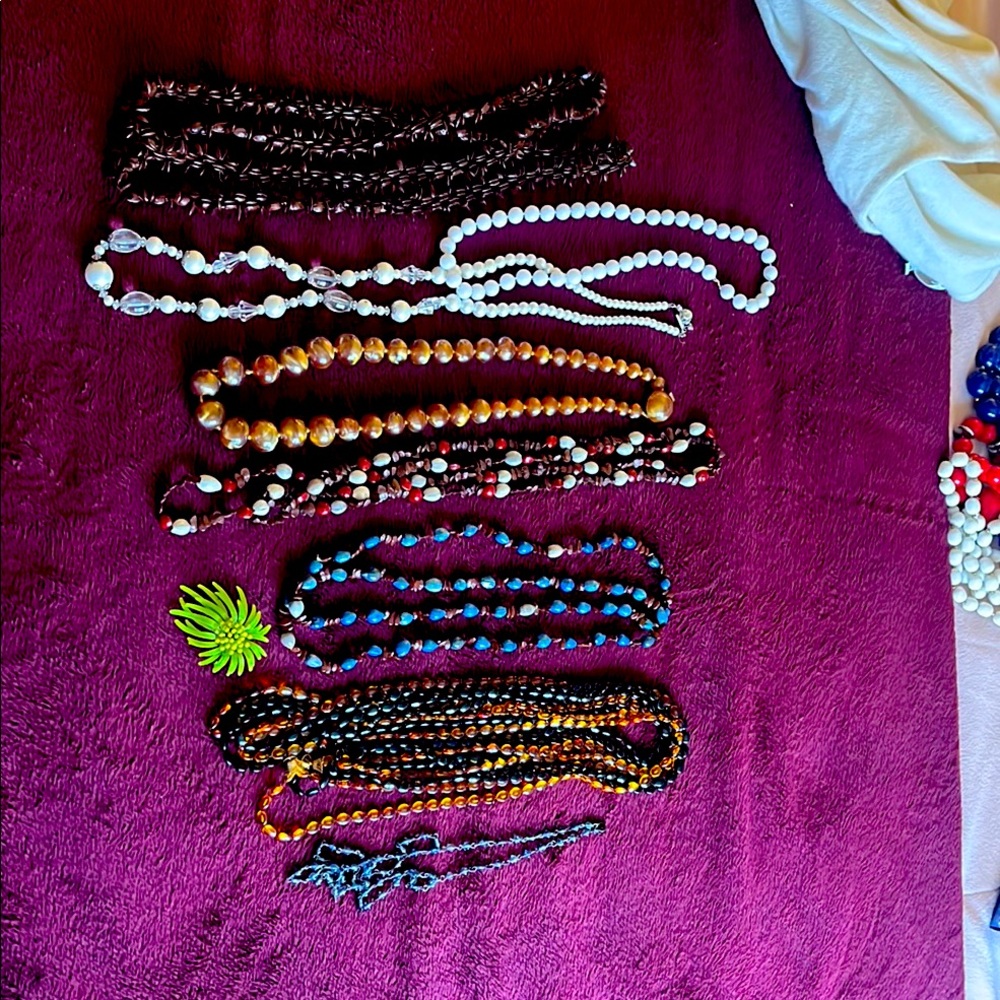 Elegant Multicolor Beaded Necklace Set